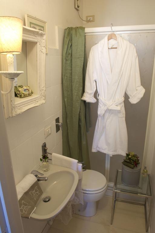 Le Stanze Del Cardinale Bed and Breakfast Παβία Δωμάτιο φωτογραφία
