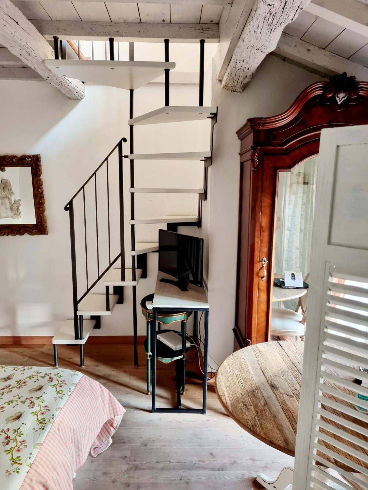 Le Stanze Del Cardinale Bed and Breakfast Παβία Εξωτερικό φωτογραφία