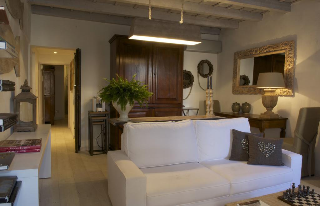 Le Stanze Del Cardinale Bed and Breakfast Παβία Δωμάτιο φωτογραφία