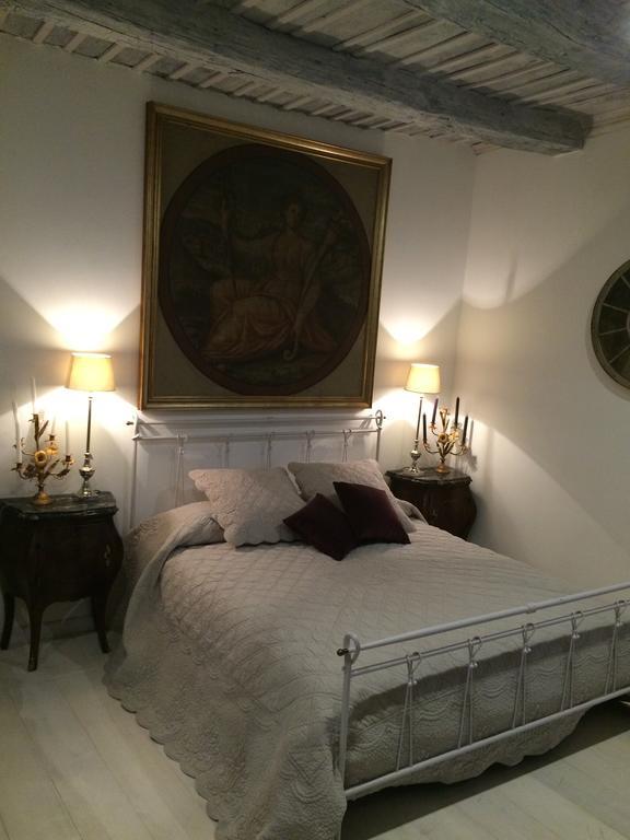Le Stanze Del Cardinale Bed and Breakfast Παβία Δωμάτιο φωτογραφία