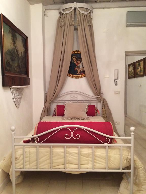 Le Stanze Del Cardinale Bed and Breakfast Παβία Δωμάτιο φωτογραφία